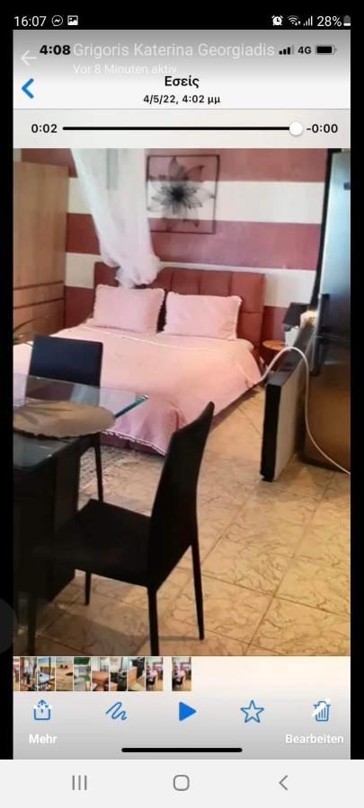 Petro'S Apartments Nea Karvali Exteriör bild